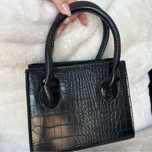 Elegant Black Crocodile-Embossed Handbag